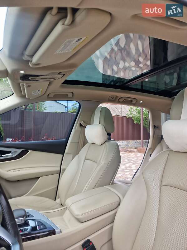 Внедорожник / Кроссовер Audi Q7 2017 в Кропивницком