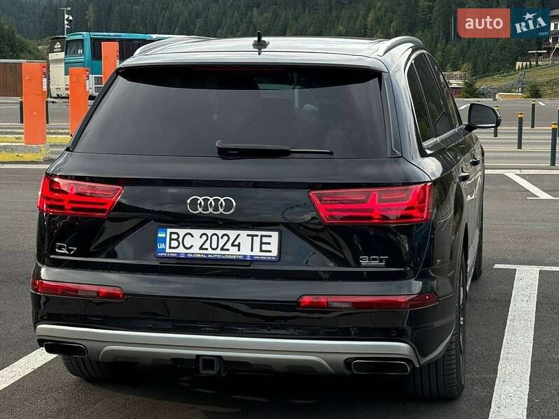 Внедорожник / Кроссовер Audi Q7 2015 в Киеве