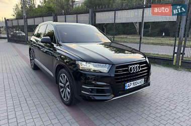 Внедорожник / Кроссовер Audi Q7 2016 в 