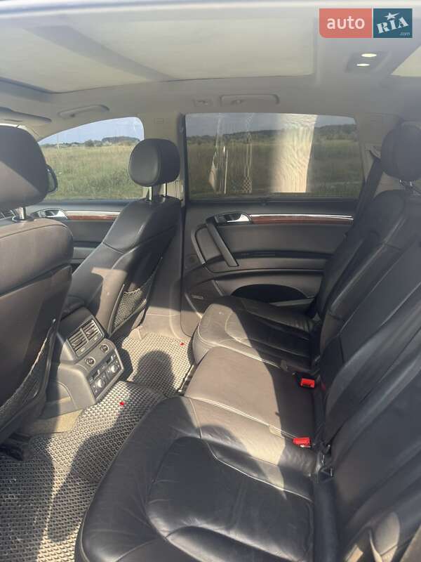 Внедорожник / Кроссовер Audi Q7 2008 в Радомышле