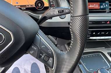Внедорожник / Кроссовер Audi Q7 2015 в 