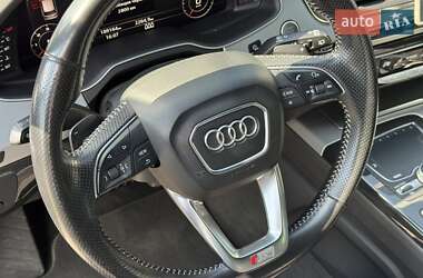 Внедорожник / Кроссовер Audi Q7 2015 в 