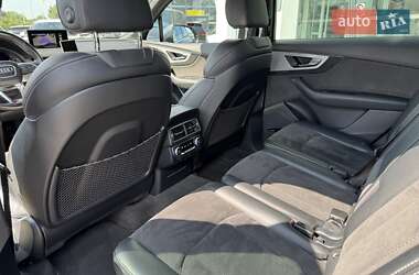 Внедорожник / Кроссовер Audi Q7 2015 в 