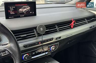 Внедорожник / Кроссовер Audi Q7 2015 в 