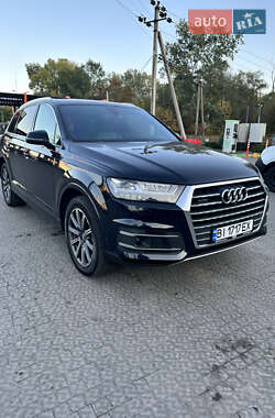 Внедорожник / Кроссовер Audi Q7 2016 в 