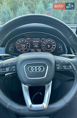 Позашляховик / Кросовер Audi Q7 2016 в Харкові