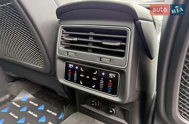 Внедорожник / Кроссовер Audi Q7 2022 в 