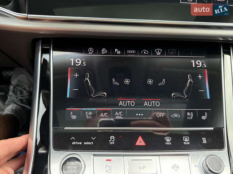 Внедорожник / Кроссовер Audi Q7 2022 в Ровно