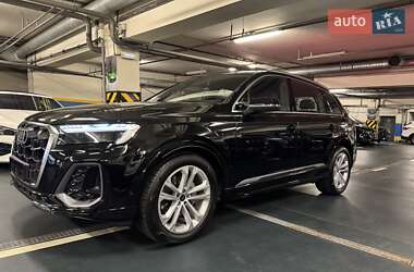 Внедорожник / Кроссовер Audi Q7 2024 в 