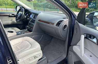Внедорожник / Кроссовер Audi Q7 2013 в 