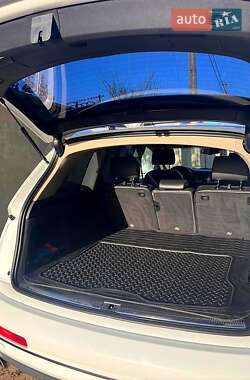 Внедорожник / Кроссовер Audi Q7 2013 в 