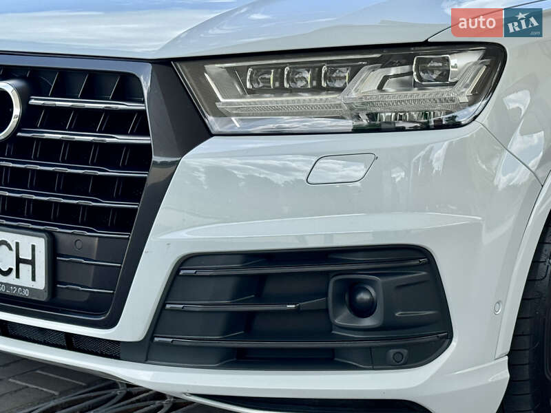 Внедорожник / Кроссовер Audi Q7 2016 в Житомире
