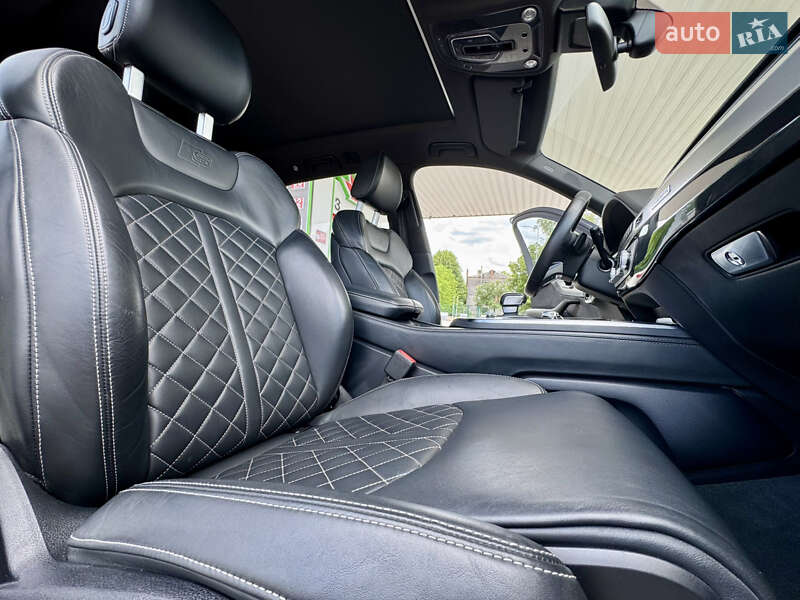 Внедорожник / Кроссовер Audi Q7 2016 в Житомире