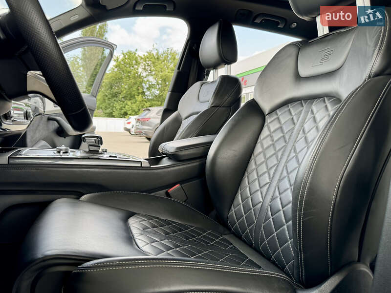 Внедорожник / Кроссовер Audi Q7 2016 в Житомире