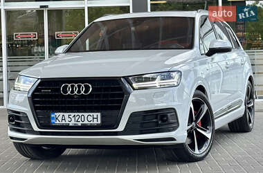 Внедорожник / Кроссовер Audi Q7 2016 в 