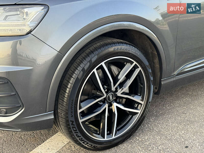 Внедорожник / Кроссовер Audi Q7 2017 в Ковеле