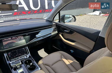 Внедорожник / Кроссовер Audi Q7 2021 в 