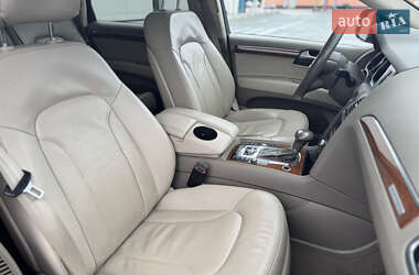 Внедорожник / Кроссовер Audi Q7 2013 в 