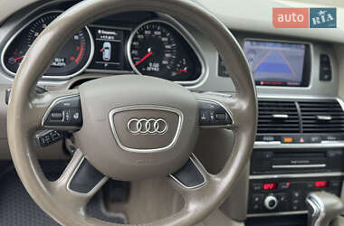 Внедорожник / Кроссовер Audi Q7 2013 в 