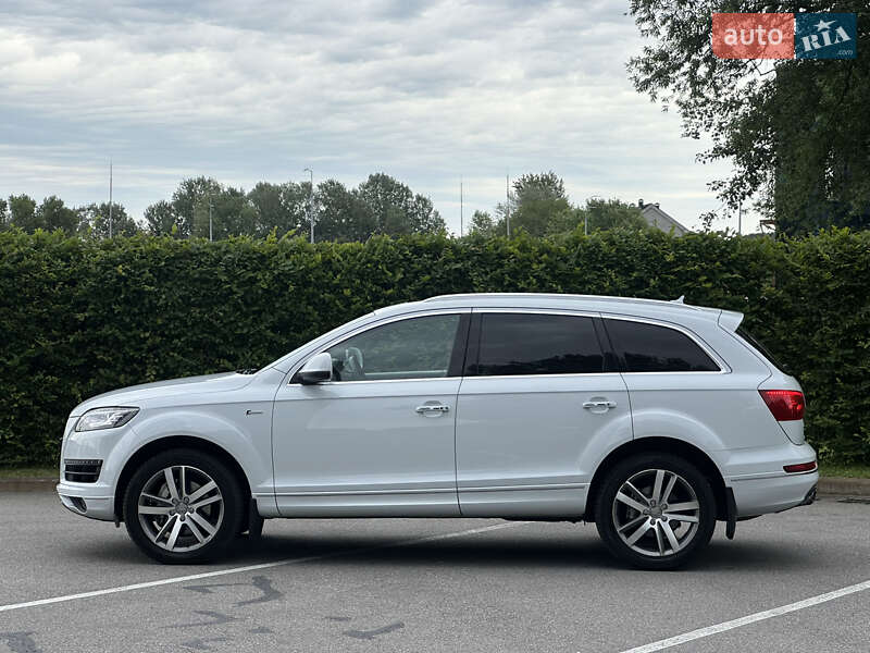 Внедорожник / Кроссовер Audi Q7 2014 в Киеве