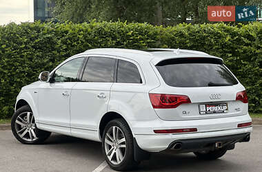 Внедорожник / Кроссовер Audi Q7 2014 в 