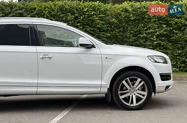 Внедорожник / Кроссовер Audi Q7 2014 в 