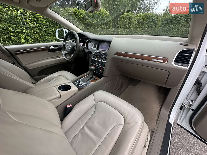 Внедорожник / Кроссовер Audi Q7 2014 в Киеве
