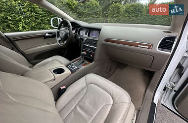 Внедорожник / Кроссовер Audi Q7 2014 в 