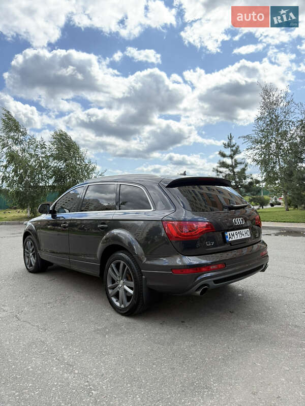 Внедорожник / Кроссовер Audi Q7 2011 в Киеве