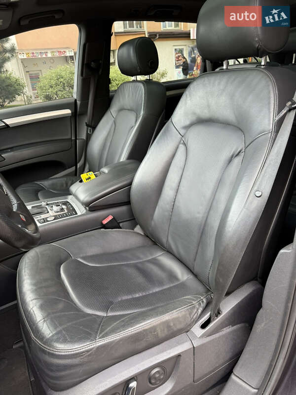 Внедорожник / Кроссовер Audi Q7 2011 в Киеве