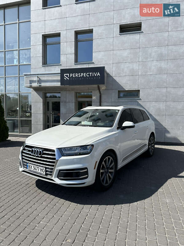 Внедорожник / Кроссовер Audi Q7 2016 в Хмельницком