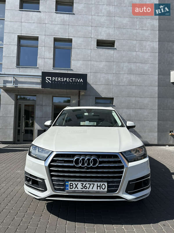 Внедорожник / Кроссовер Audi Q7 2016 в Хмельницком