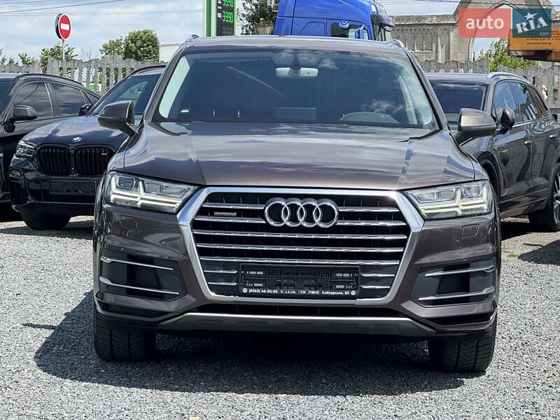Внедорожник / Кроссовер Audi Q7 2015 в Тернополе