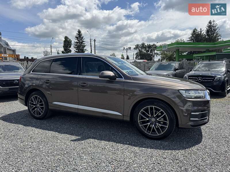 Внедорожник / Кроссовер Audi Q7 2015 в Тернополе
