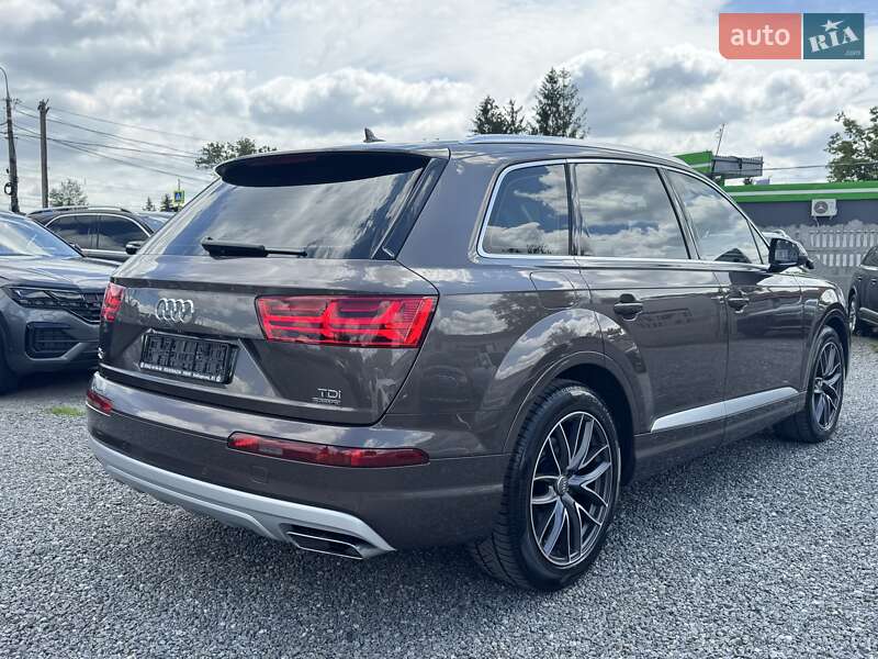 Внедорожник / Кроссовер Audi Q7 2015 в Тернополе