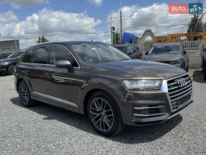 Внедорожник / Кроссовер Audi Q7 2015 в Тернополе