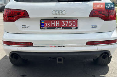 Внедорожник / Кроссовер Audi Q7 2012 в 
