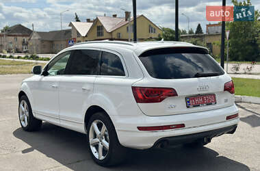 Внедорожник / Кроссовер Audi Q7 2012 в 