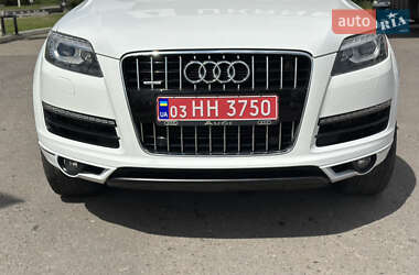 Внедорожник / Кроссовер Audi Q7 2012 в 