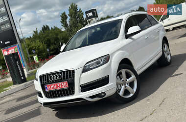 Внедорожник / Кроссовер Audi Q7 2012 в 