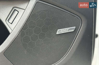 Внедорожник / Кроссовер Audi Q7 2012 в 