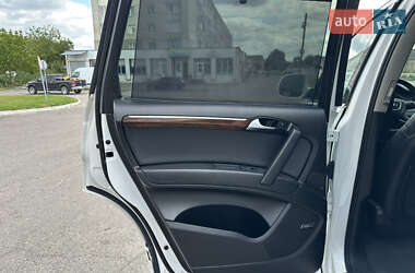 Внедорожник / Кроссовер Audi Q7 2012 в 