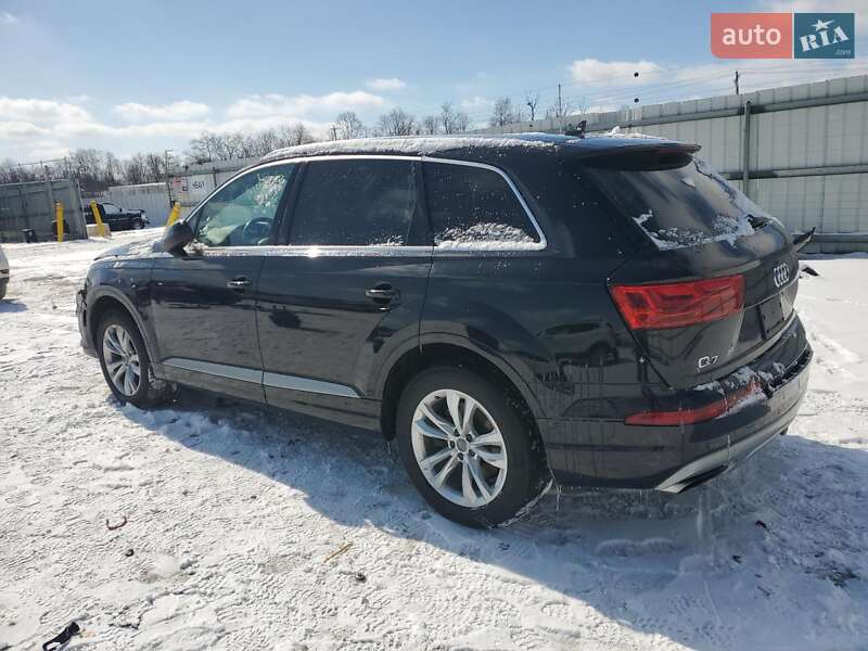 Внедорожник / Кроссовер Audi Q7 2017 в Стрые