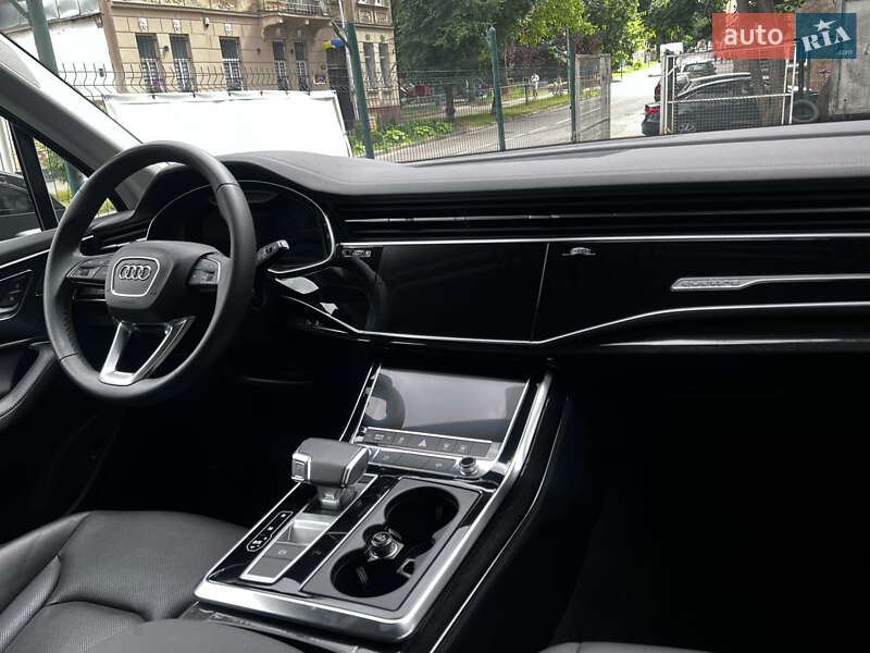 Внедорожник / Кроссовер Audi Q7 2023 в Львове