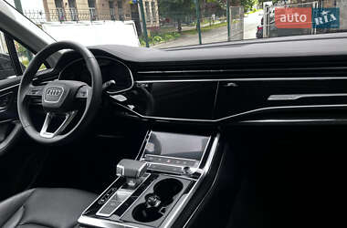 Внедорожник / Кроссовер Audi Q7 2023 в 