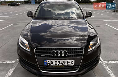 Внедорожник / Кроссовер Audi Q7 2008 в 