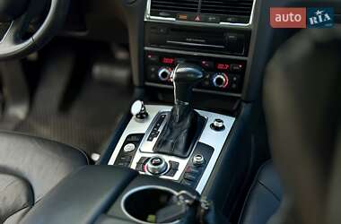 Внедорожник / Кроссовер Audi Q7 2012 в 
