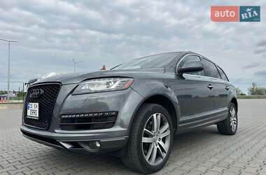 Внедорожник / Кроссовер Audi Q7 2015 в 
