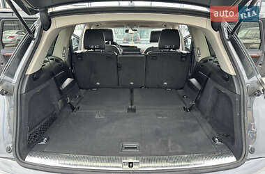 Внедорожник / Кроссовер Audi Q7 2015 в 