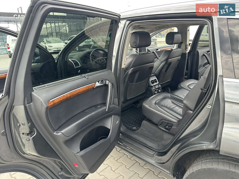 Внедорожник / Кроссовер Audi Q7 2015 в Черновцах фото 25 Внедорожник / Кроссовер Audi Q7 2015 в Черновцах